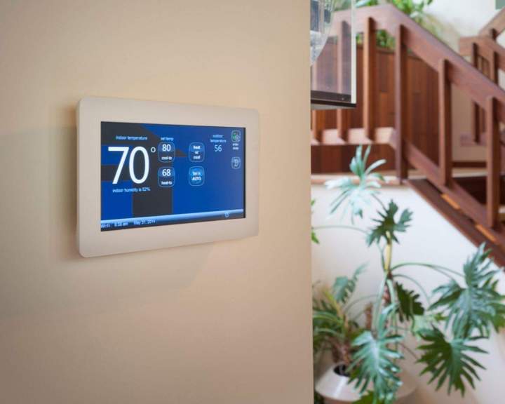 Installation de dispositifs d’automatisation de systèmes électriques.